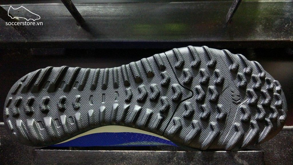 nike mercurial vapor frenzy xii